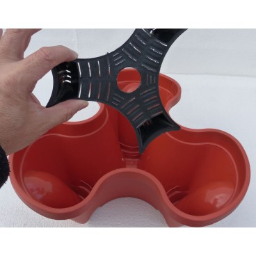 CAJA 36 MACETAS TREBOL+ 36 REJILLAS AUTORRIEGO ECOGARDEN IRISANA EG12.T